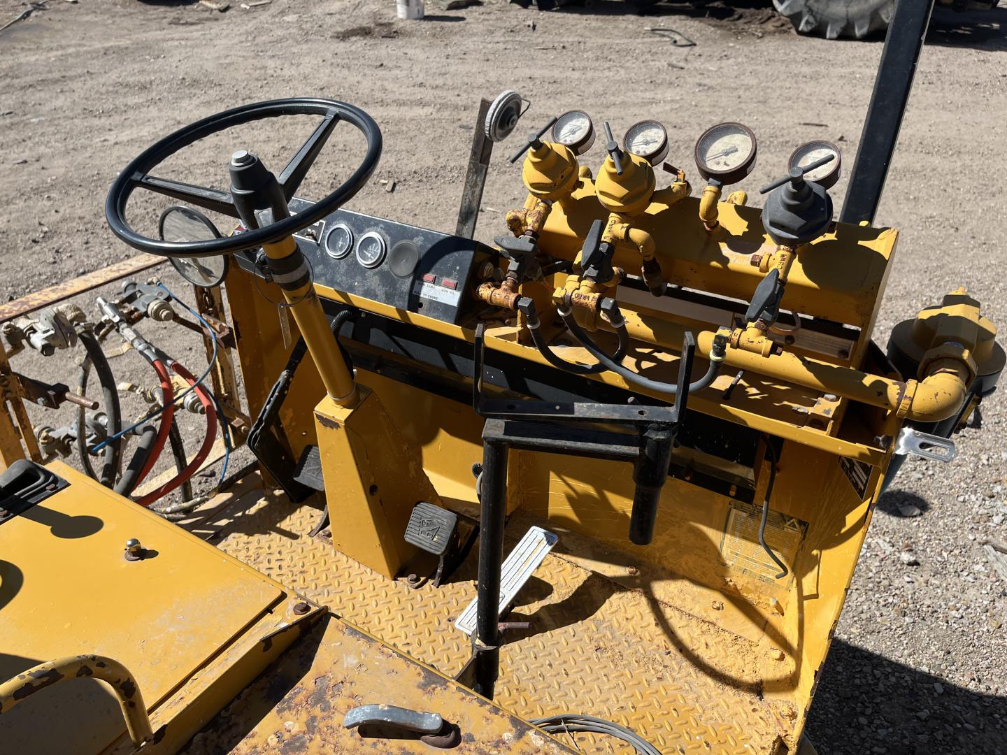 ./imagenes/INVOICE/2019/17420/PINTA RAYAS TAYLOR-DUNN D6-60 (28).JPG